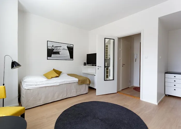 フォレノム サービスド クルーヌンハカ * ヘルシンキ