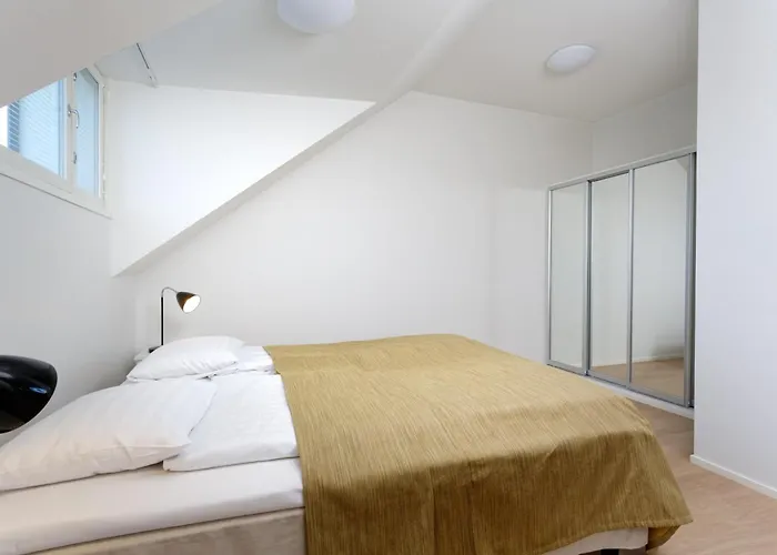 フォレノム サービスド クルーヌンハカ *