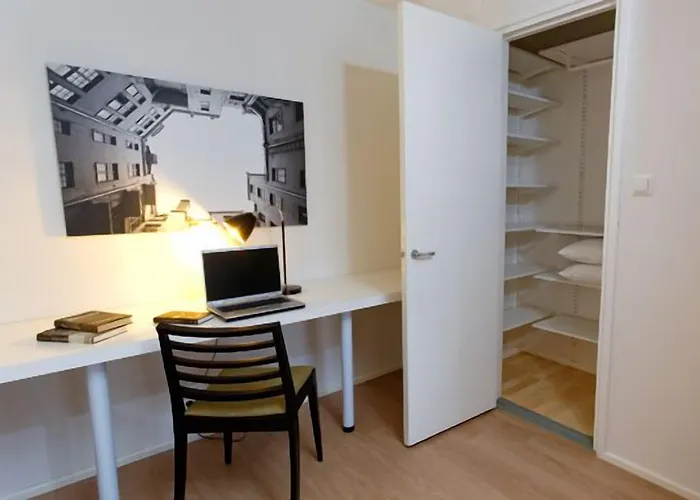 アパート フォレノム サービスド クルーヌンハカ ヘルシンキ