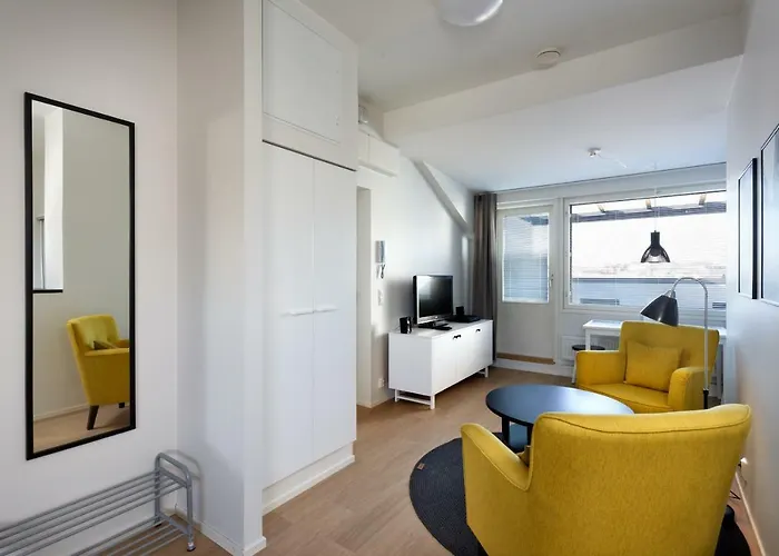 フォレノム サービスド クルーヌンハカ