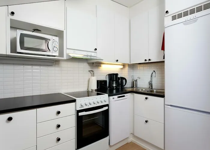 フォレノム サービスド クルーヌンハカ アパート ヘルシンキ